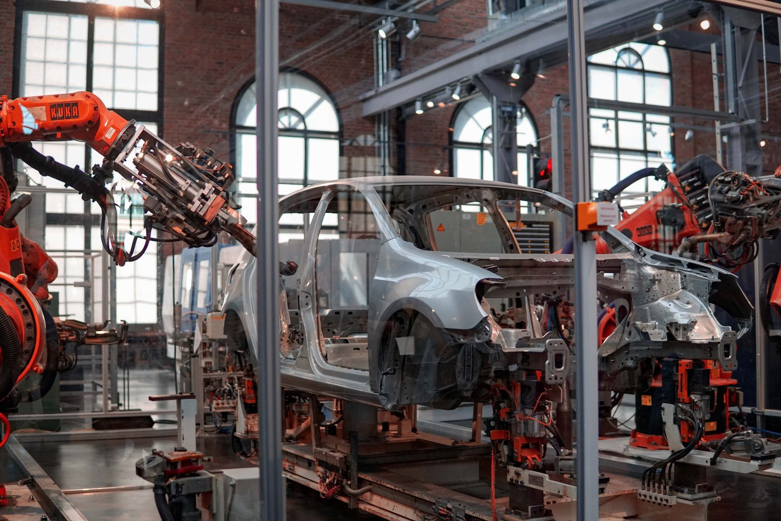 The Benefits of Edge Computing  for Manufacturers