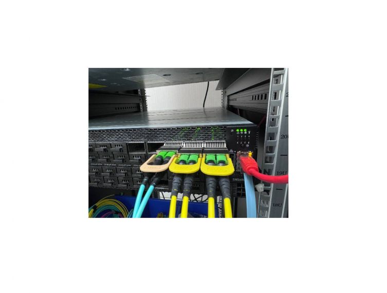 NVIDIA Spectrum-2 SN3750-SX 32 x 200 GbEQSFP56 Ethernet Switch
