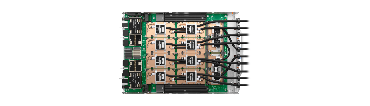 XE9685L Server large wide shot